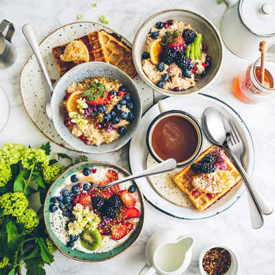 Cuillères argentées de dîner de 12 morceaux d'acier inoxydable réglées pour la cuisine ou le restaurant à la maison