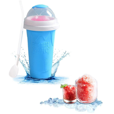 tasse détrempée de fabricant du silicone 350ml avec le couvercle et la paille
