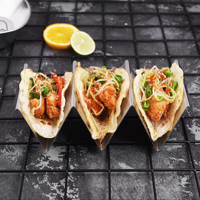 Les supports de Taco d'acier inoxydable de ruban entassent en vrac des approvisionnements de cuisine