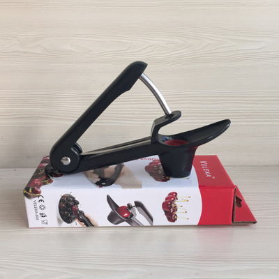 Outil d'Olive Seed Cherry Pitter Remover avec la tasse de silicone de catégorie comestible