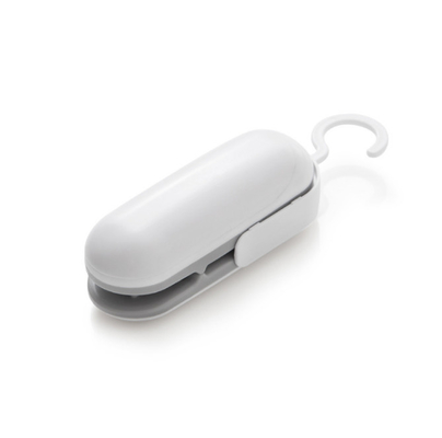 Mini Bag Sealer 2 dans la 1 chaleur et coupeur pour le scelleur tenu dans la main de vide de sachets en plastique