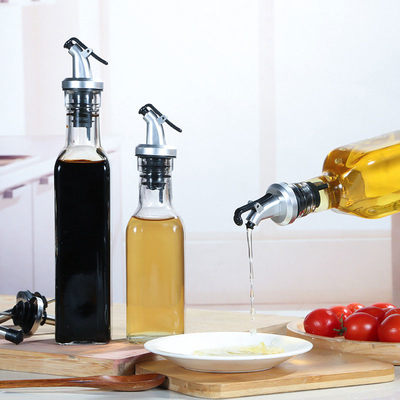 service à condiments au vinaigre d'Olive Oil Dispenser Bottles Clear en verre de 250ml 500ml avec de l'huile de Pourers
