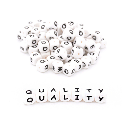 Perles libres non toxiques d'alphabet de silicone des jouets BPA de personne remuante de détente de mastication de bébé de 12MM