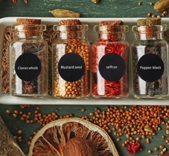 cuisine 5oz assaisonnant les pots vides d'épice avec Cork Lids And Labels