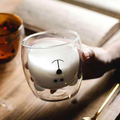 le mur du double 300ml a isolé l'expresso fait sur commande en verre de crème de tasses de boissons pour le bureau