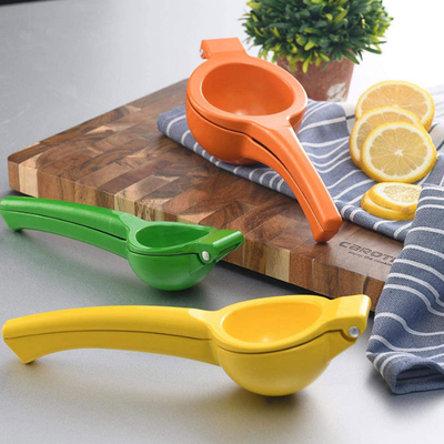 Manuel Citron Citrus Fruit Squeezer Juicer Lime Press Metal Kitchen Tool