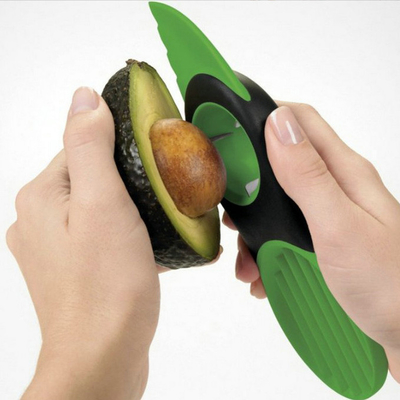 Articles de ménage 3 d'acier inoxydable de cuisine dans 1 outil de vert de trancheuse d'avocat