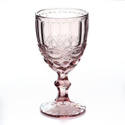 Le volume de verrerie de Champagne Wine Glass Goblets Colored pour la cuisine