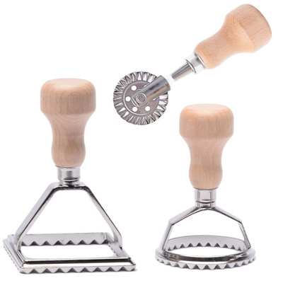 Presse de coupeur de timbre de ravioli de pâtes de cuisine avec l'ensemble de rouleau