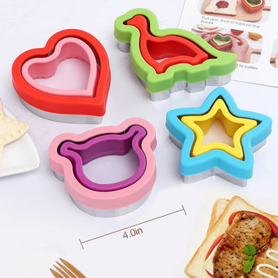 fleur Dinos Circle Mickey Mold d'articles de ménage d'acier inoxydable de coupeur du sandwich 4pcs