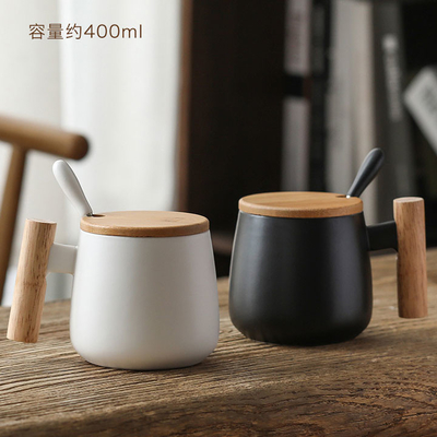 Les tasses de thé en céramique du Ministère de l'Intérieur 400ml d'OEM attaquent avec le couvercle et la cuillère