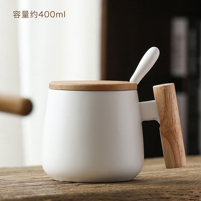 Les tasses de thé en céramique du Ministère de l'Intérieur 400ml d'OEM attaquent avec le couvercle et la cuillère