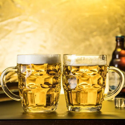 Grandes tasses faites sur commande en plastique Dimple Stein Beer Mugs de boissons avec la poignée 20oz