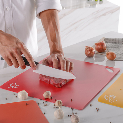 Planche à découper flexible Mats With Food Icons de 4 produits en plastique réglés d'articles de ménage