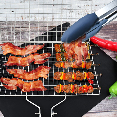 Outils et accessoires de BARBECUE de l'acier inoxydable ISO9001 pliant le panier de gril avec la poignée
