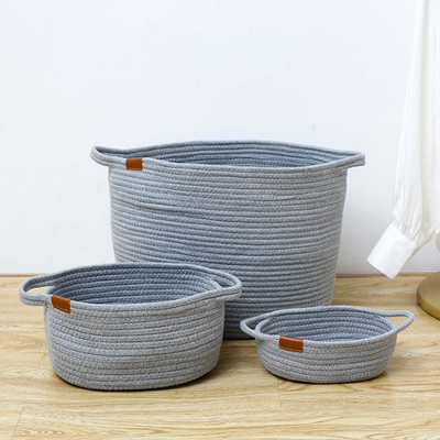 Paniers de corde pour les poubelles blanches de panier tissées par coton de stockage avec des poignées