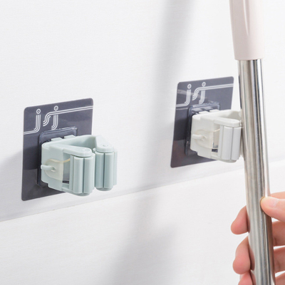 Outils fixés au mur faits sur commande de pince de support de balai et de balai