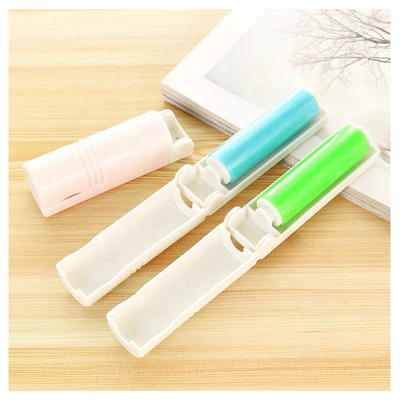 brosse de rouleau de solvant de 18.7cm Mini Plastic Carpet Clothes Hair pour Cat Dog