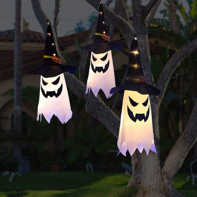 Allumer extérieur Halloween accrochant le chapeau de sorcière de décorations de Ghost