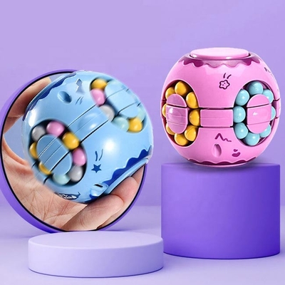 Cube deux en Toy Decompression Puzzle Magic Bean de gyroscope de bout du doigt dans un