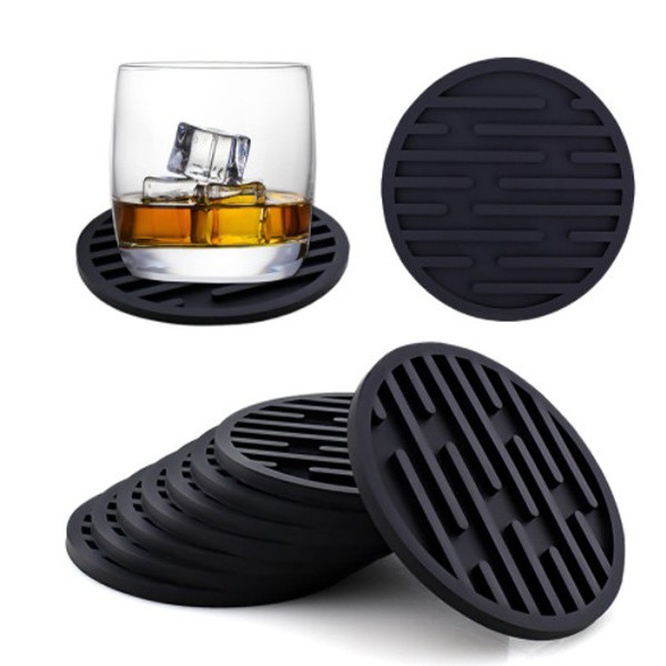 Bière en caoutchouc noire de tasse de Mat For Car Bar Coffee de tasse de caboteurs de boissons de silicone